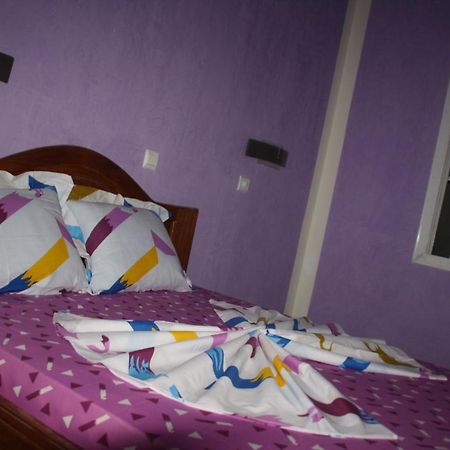 Hotel-Le-Parisien บราซซาวิล ภายนอก รูปภาพ